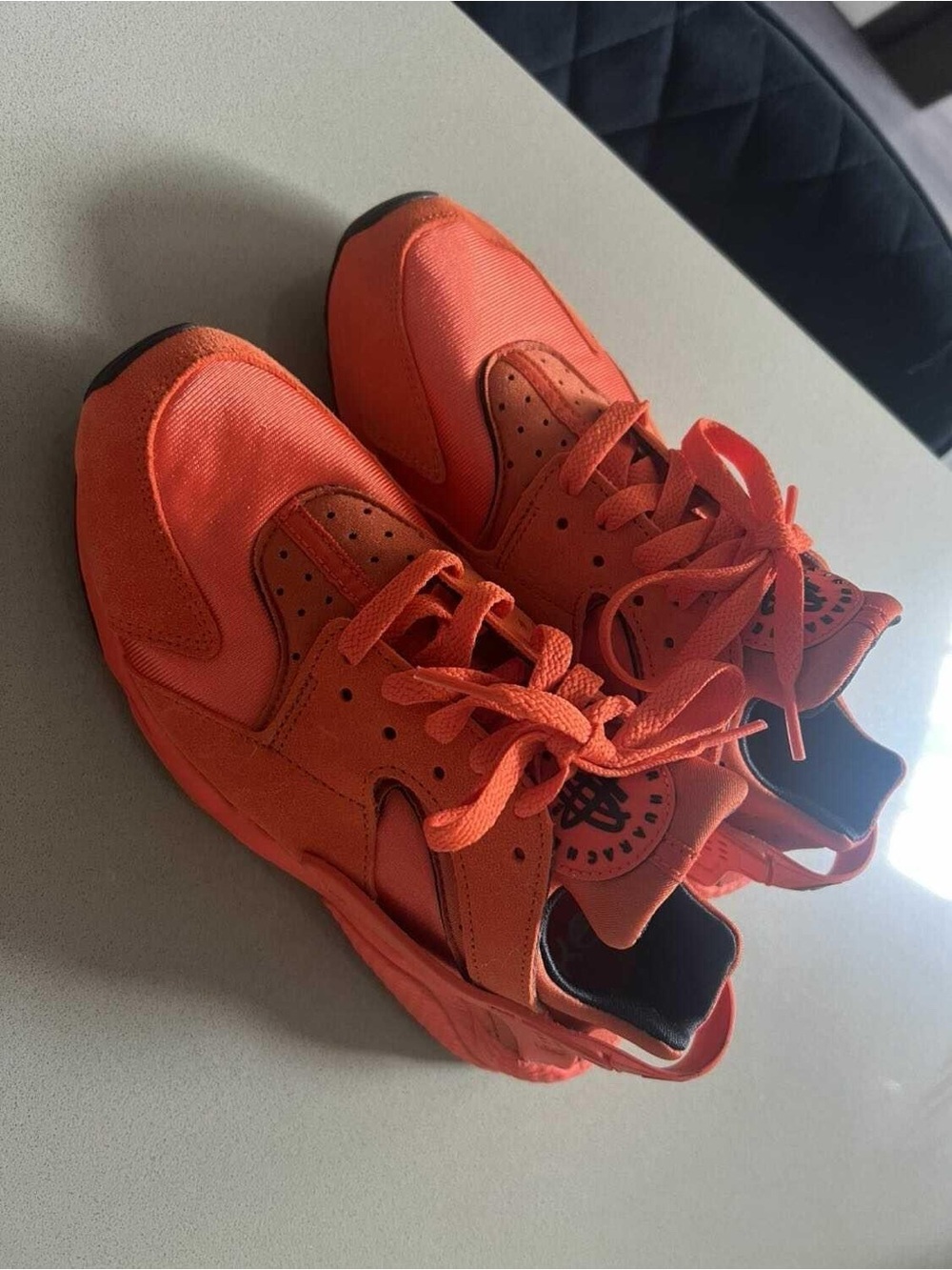 Nike Air Huarache // Sz 9 - Picture 2 of 5